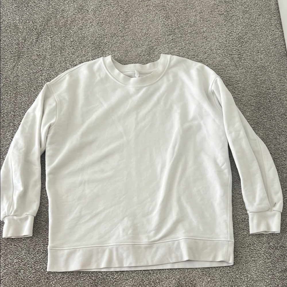 Lululemon Size 6 oversized white sweatshirt